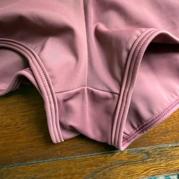 RVCA Women's Mauve / Dusty Pink Swim Booty Shorts - Picture 3 of 10